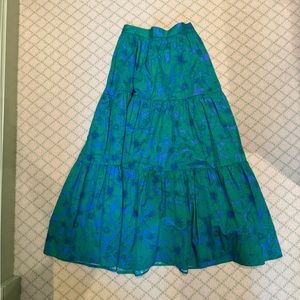 Xirena floral skirt. Blue/Green only worn 2x. Size small.